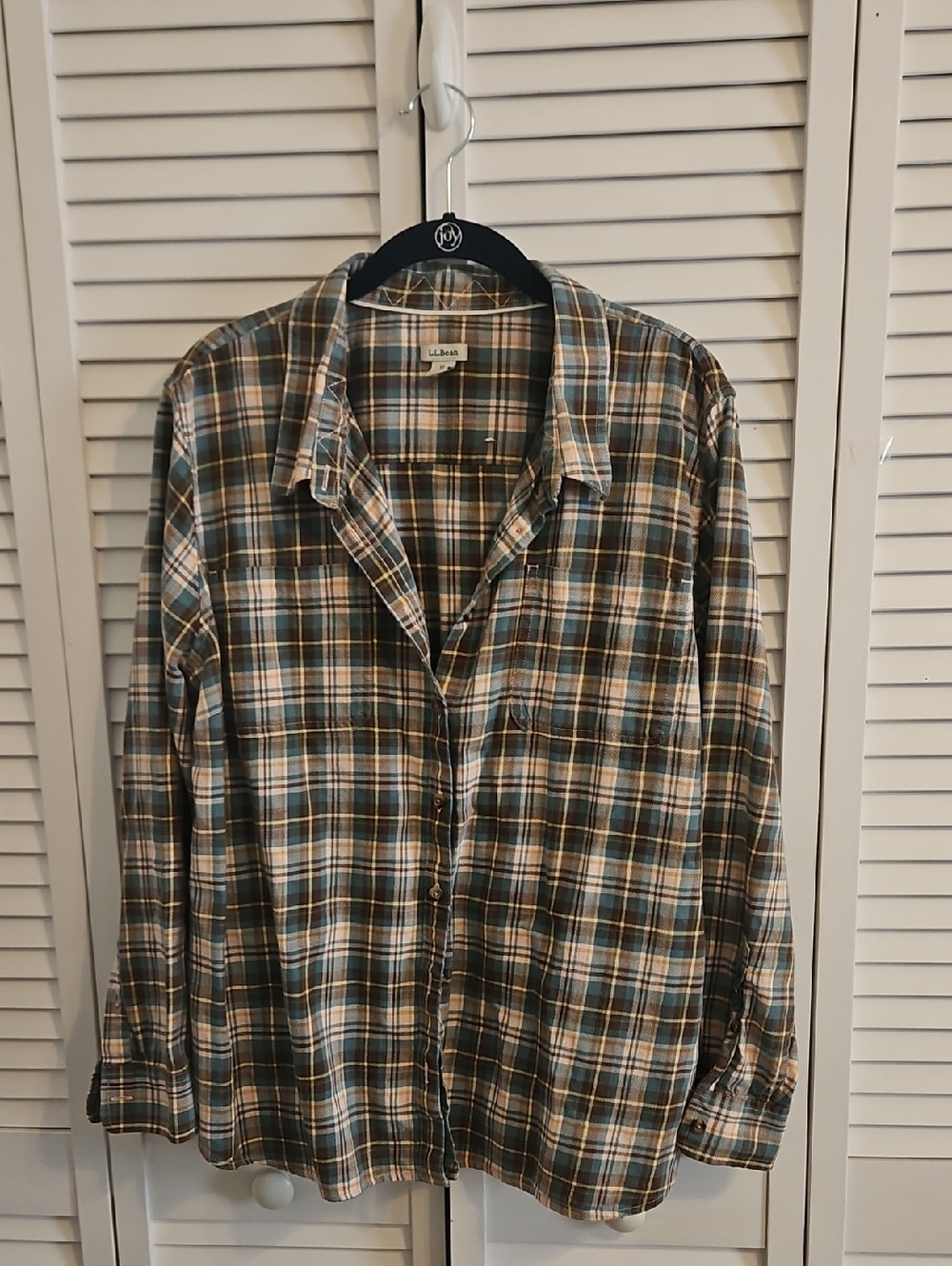 L.L. Bean Green, Cream and Blue Plaid Women's Button-Down Shirt